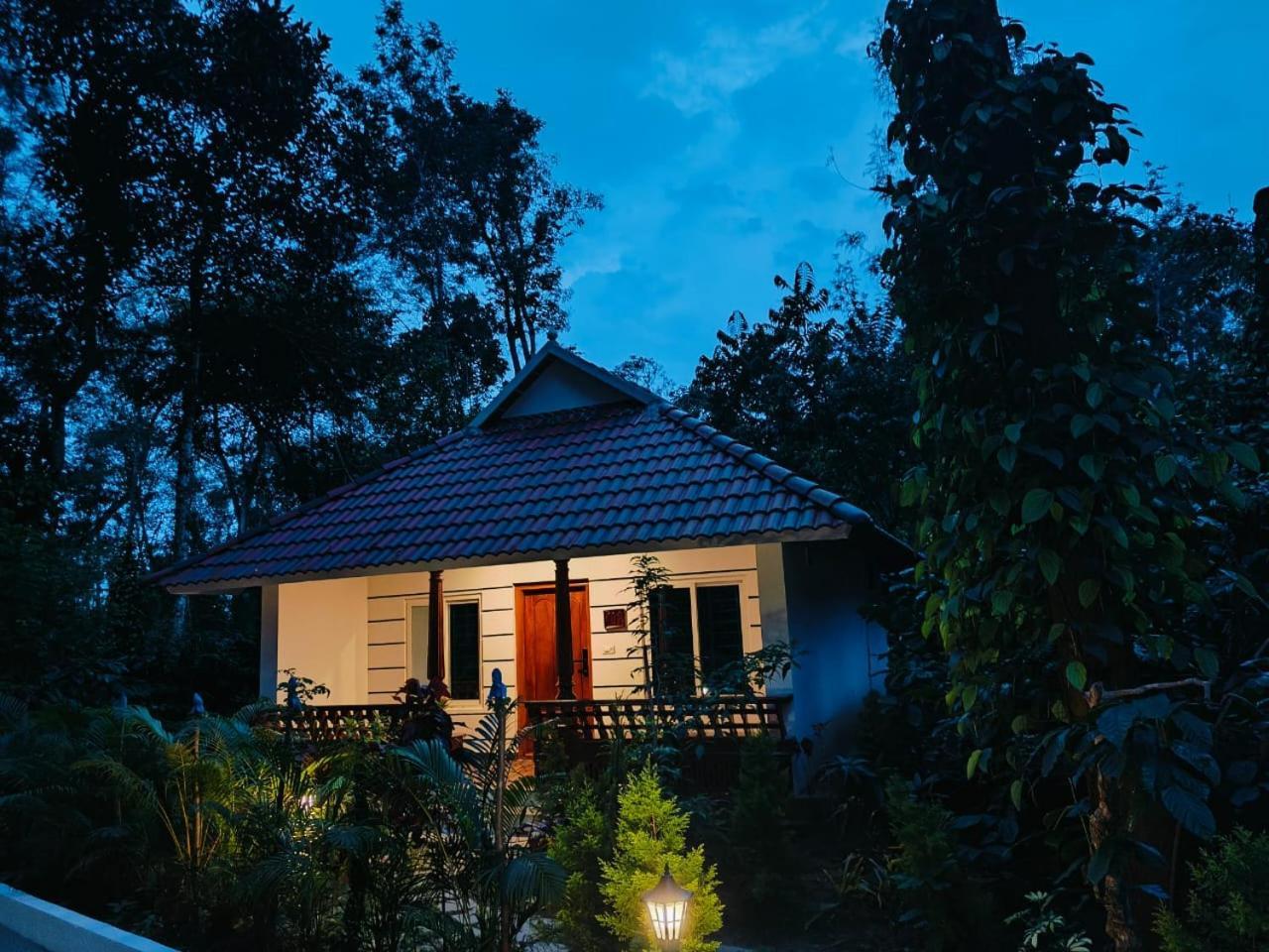 Coorg Orange Blossom Resort And Spa Suntikoppa Exteriér fotografie