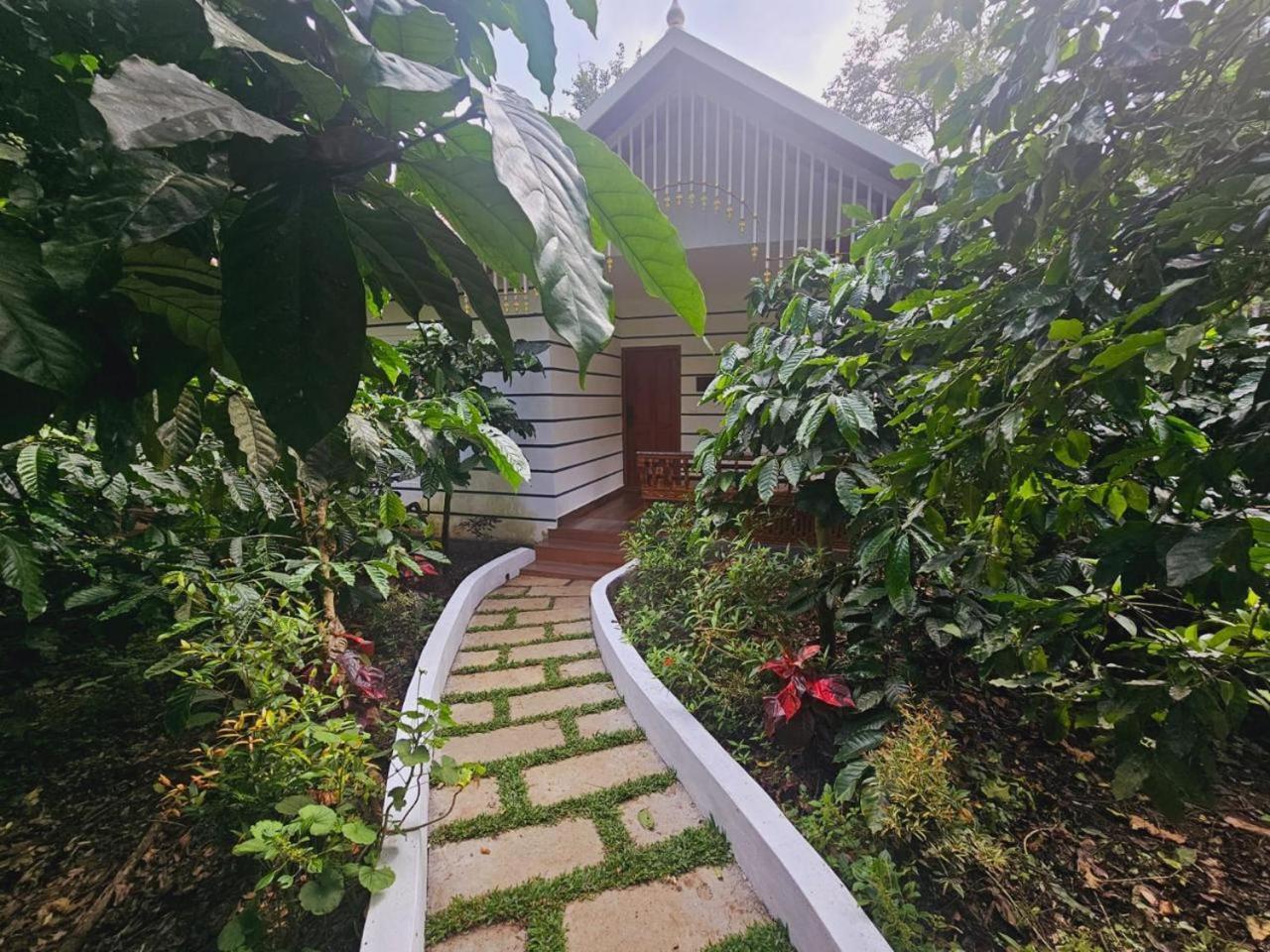 Coorg Orange Blossom Resort And Spa Suntikoppa Exteriér fotografie